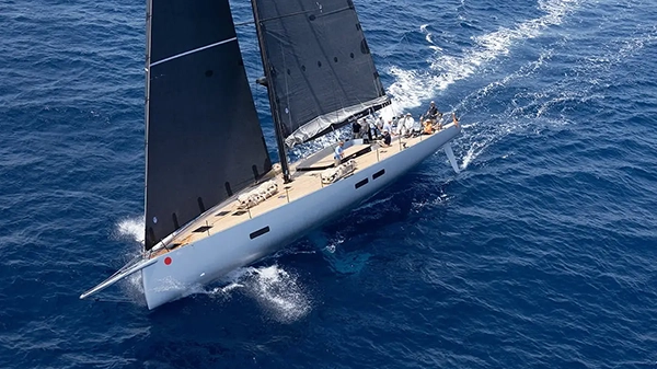 racing-sailing-yacht-thumbnail